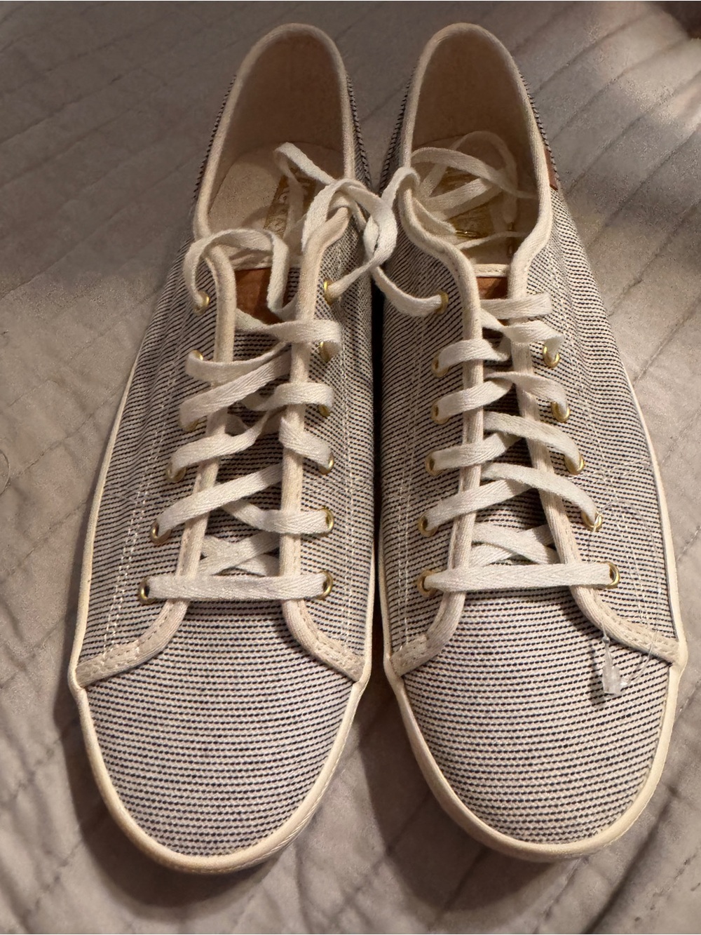 Keds Women’s Low-Top Sneakers in Light Gray and Cream Size 9
